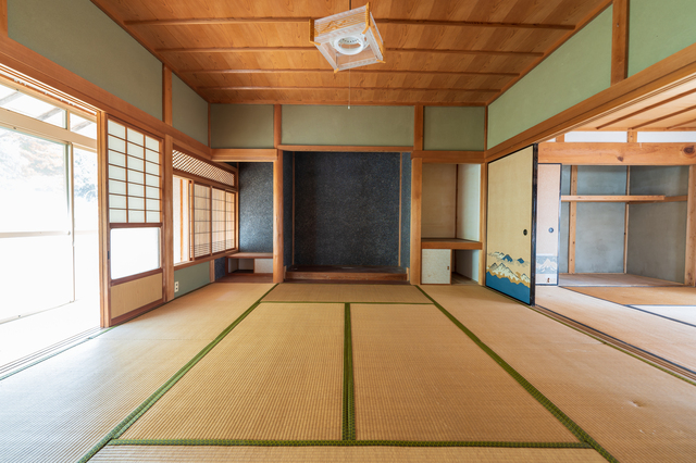建物内の簡易な掃き掃除
